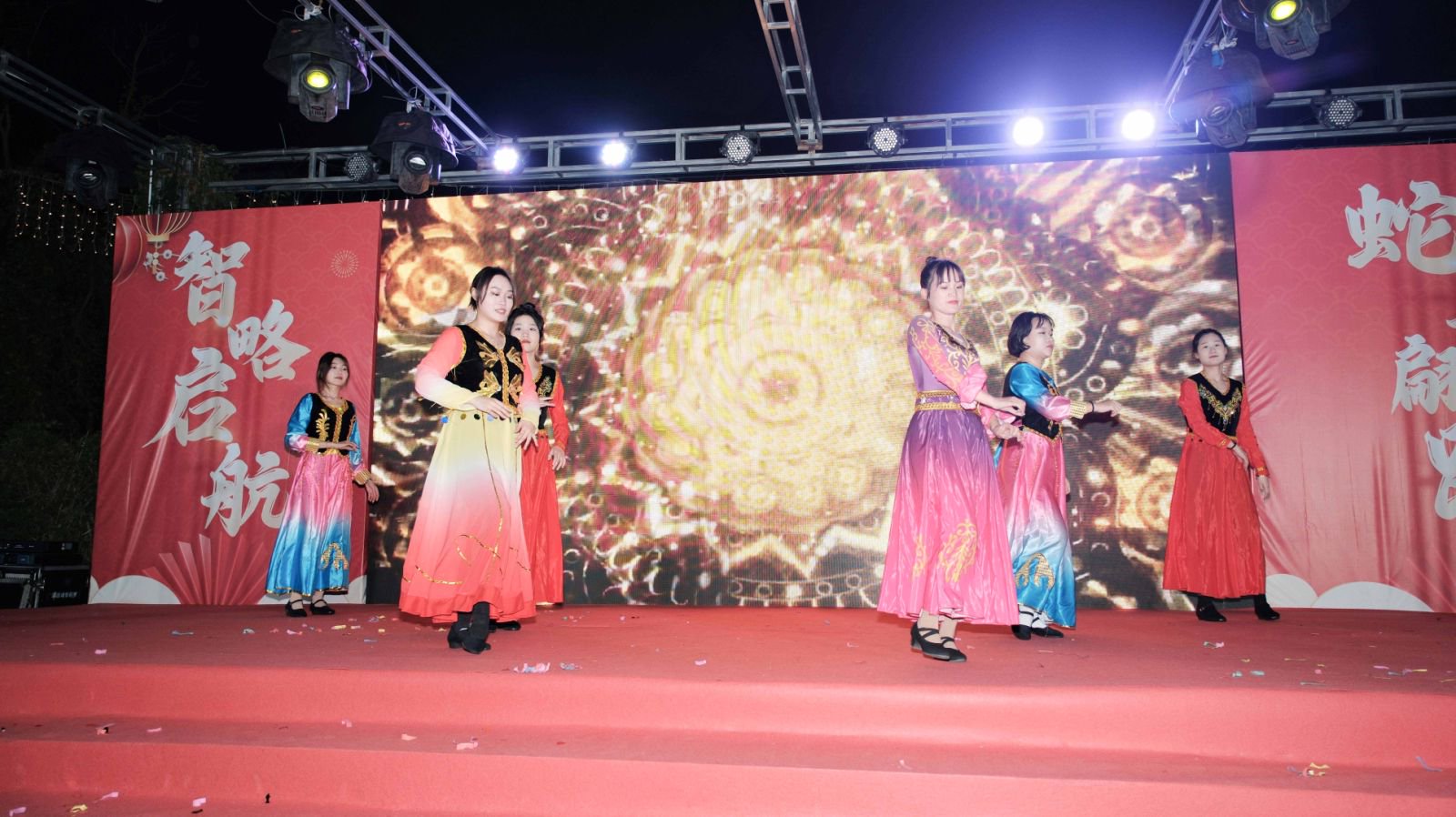 久信達(dá)科技2024年年會(huì)圓滿落幕：感恩同行，共創(chuàng)環(huán)保新未來(lái)，乘風(fēng)破浪，夢(mèng)想起航(圖9)