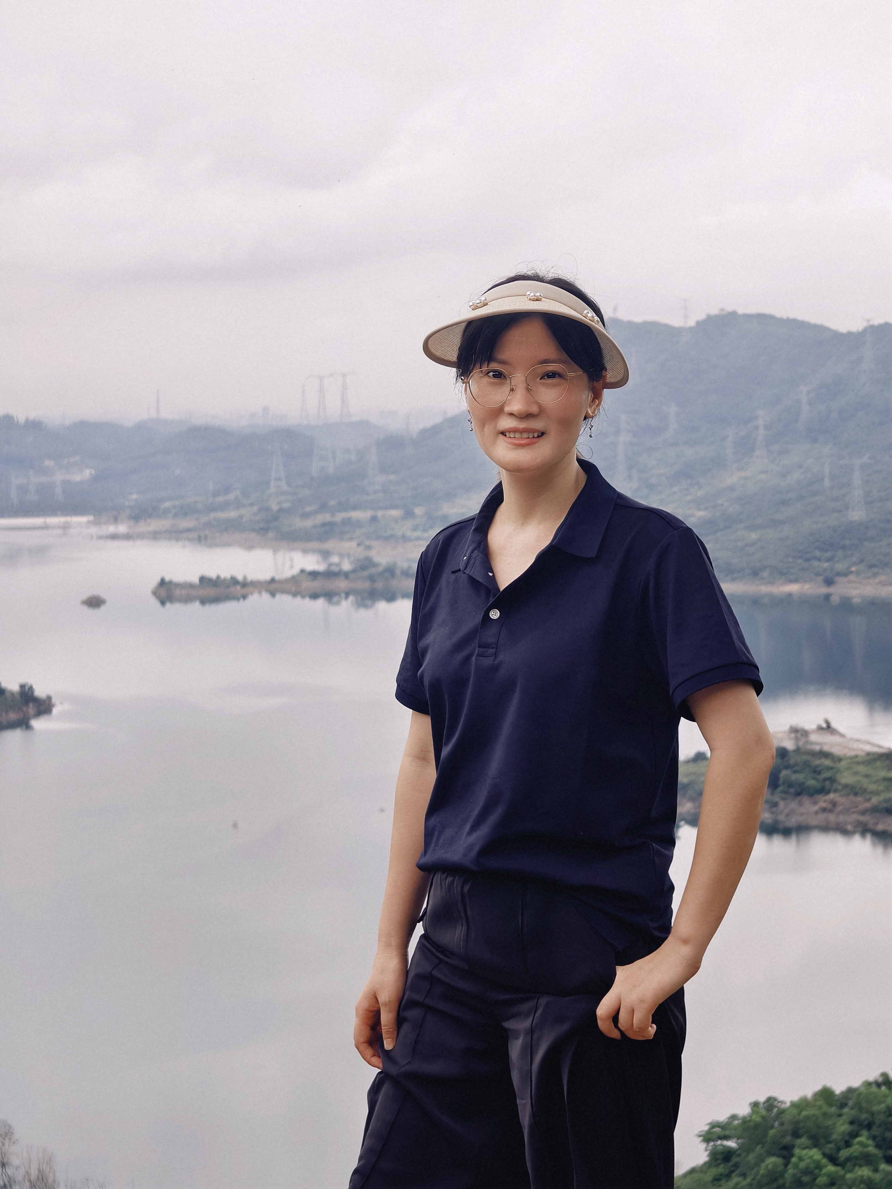 久信達科技公司員工齊聚光明區(qū)蠄蜍石，開啟活力爬山之旅暨團建活動(圖3)